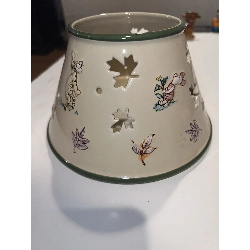 Disney Parks Winnie the Pooh & Friends Ceramic Jar Candle Lamp Shade Topper Only